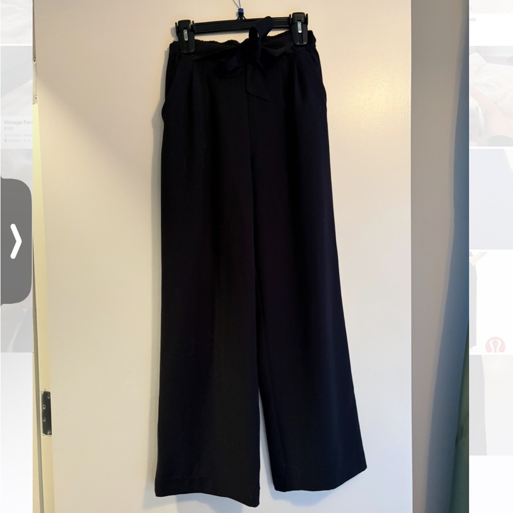 Lululemon wide leg Noir pants Black size 6